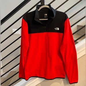 THE NORTH FACE TKA Glacier Quarter Zip Fleece Pullover in Red / Black size M